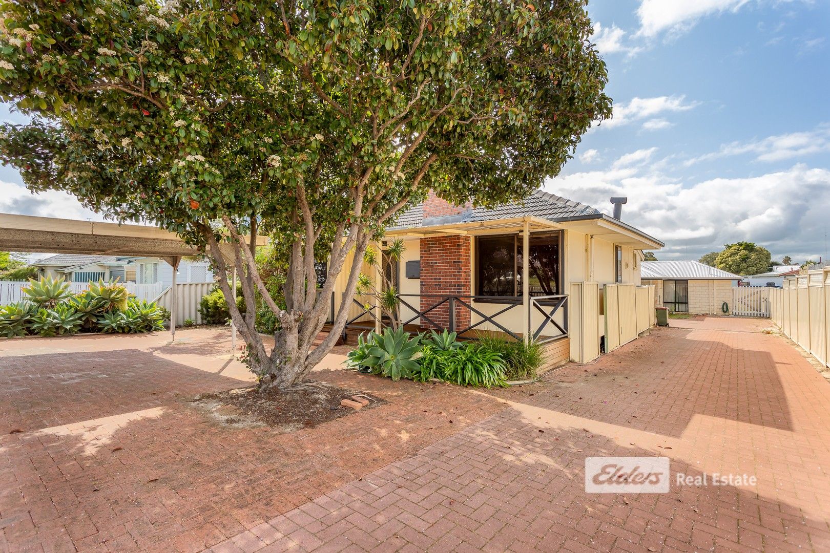 2 bedrooms House in 50 Xavier Street CAREY PARK WA, 6230