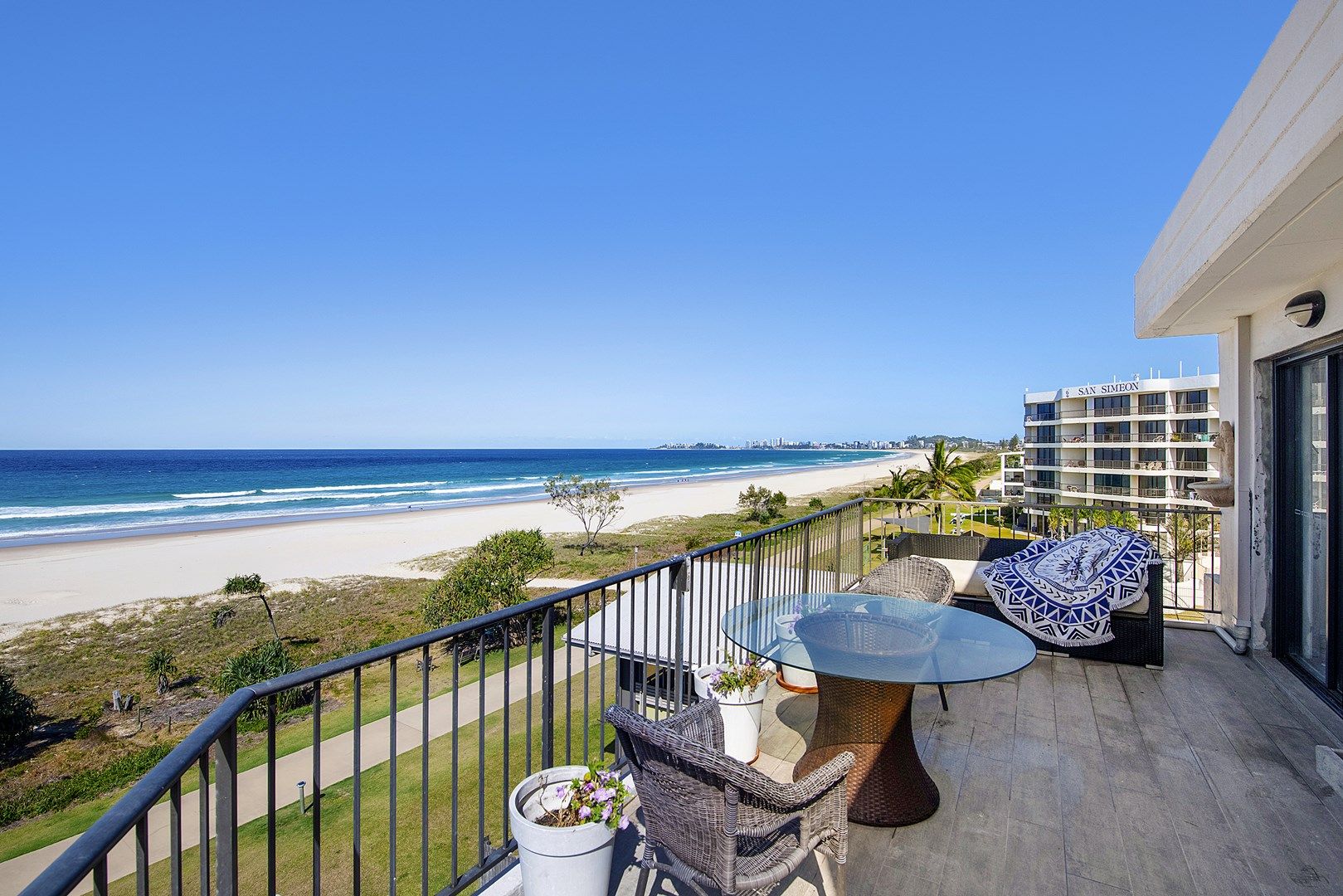 11/391 Golden Four Drive, Tugun QLD 4224, Image 2