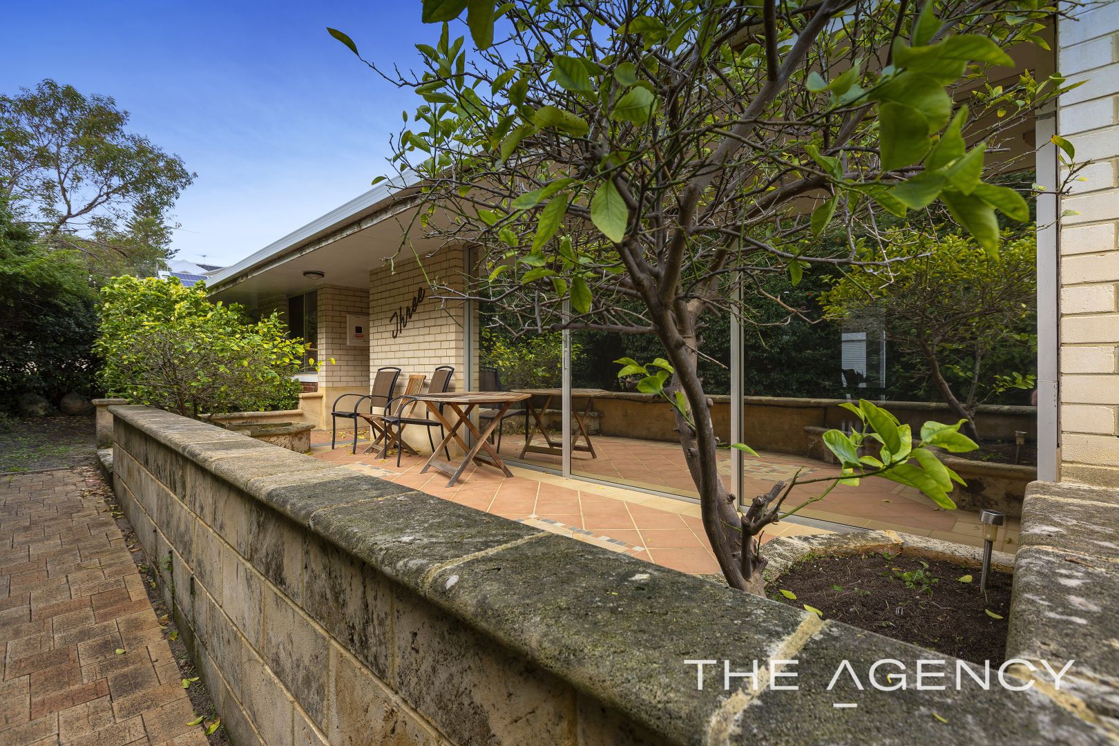 3 Roebuck Drive, Salter Point WA 6152, Image 2