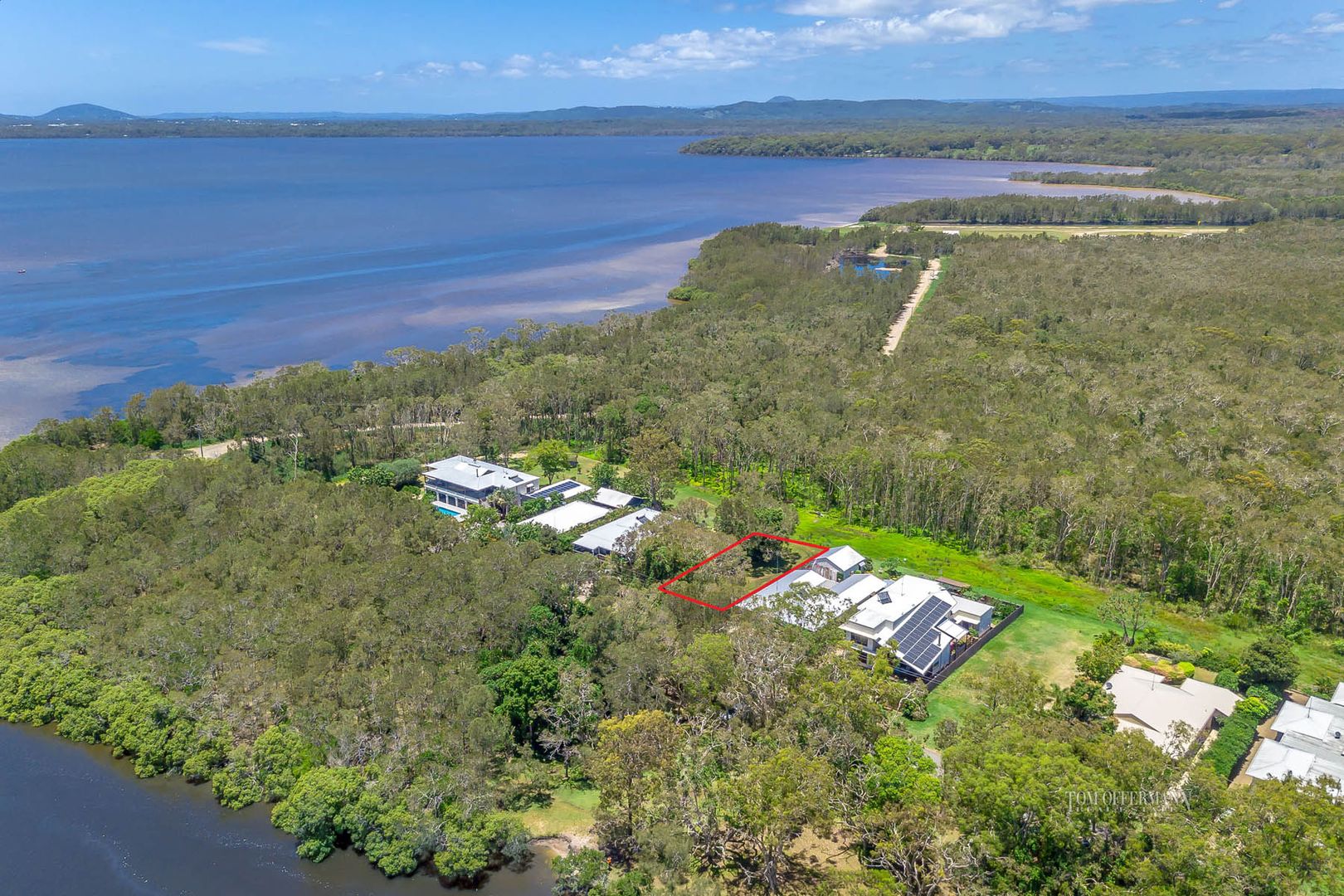 179 Lake Weyba Drive, Noosaville QLD 4566, Image 2