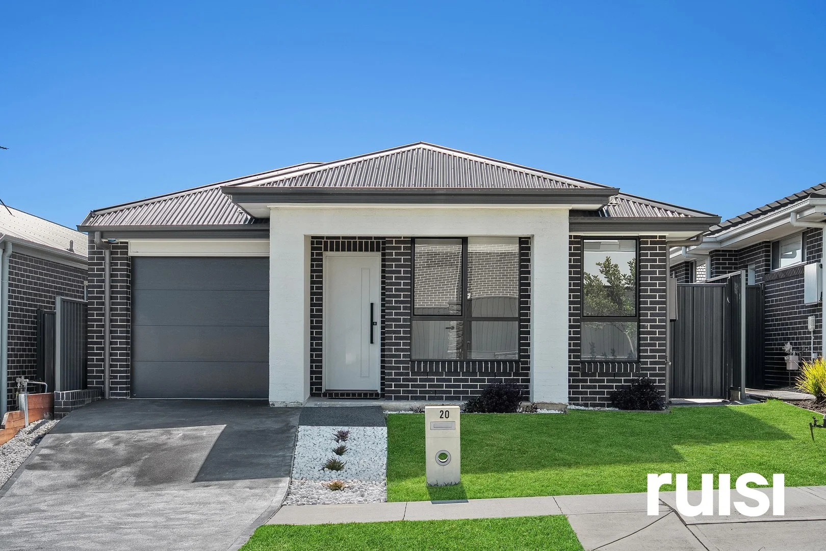 20 Wallarah Circuit, Gregory Hills NSW 2557
