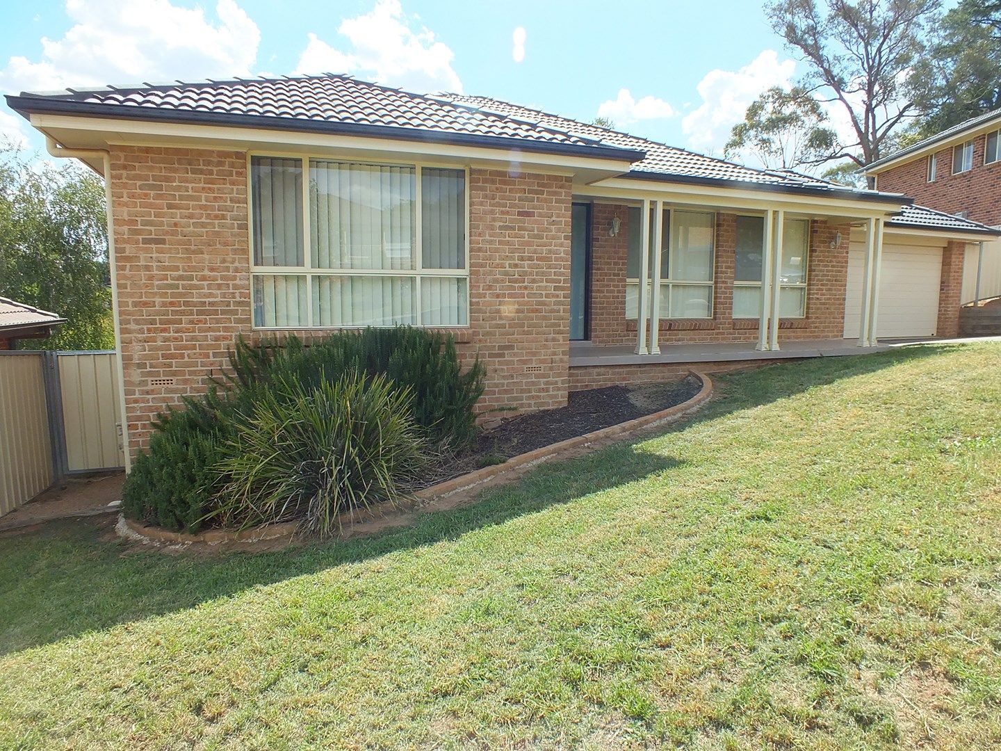 4 Hambrook Place, Young NSW 2594, Image 0