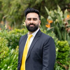 Ray White Oakleigh - Shanky Walia