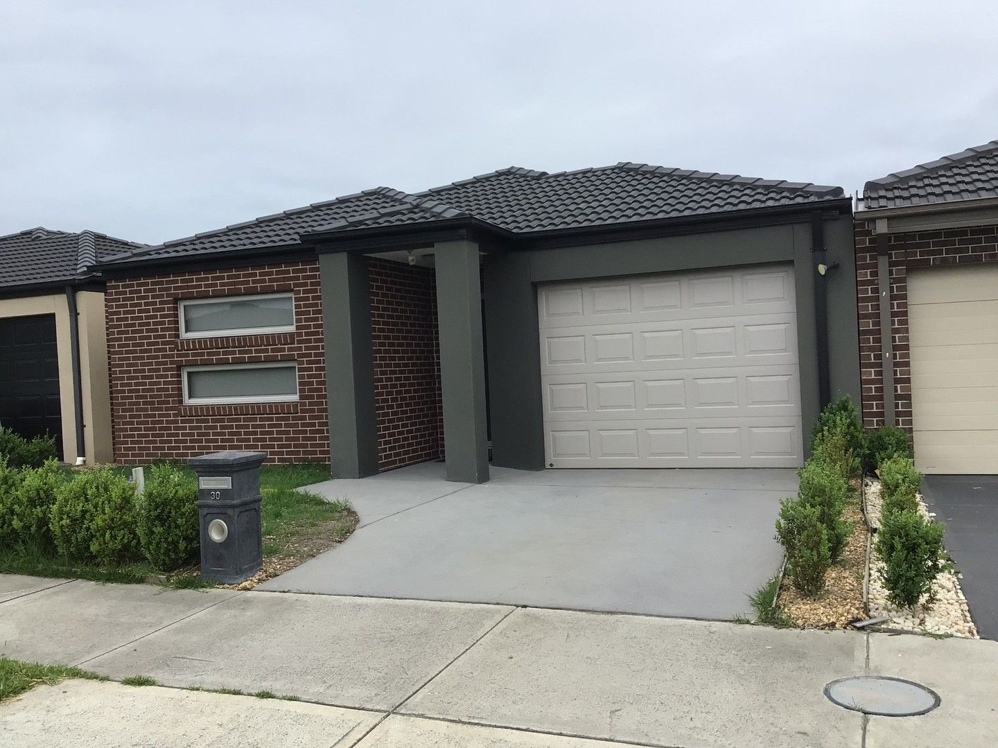 4 bedrooms House in 30 DOUBLE DELIGHT DRIVE BEACONSFIELD VIC, 3807