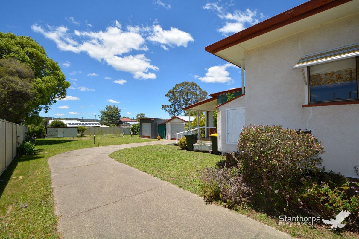 19 Hillcrest Street, Stanthorpe QLD 4380, Image 2