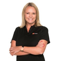 LJ Hooker Nerang - Tina Kennedy