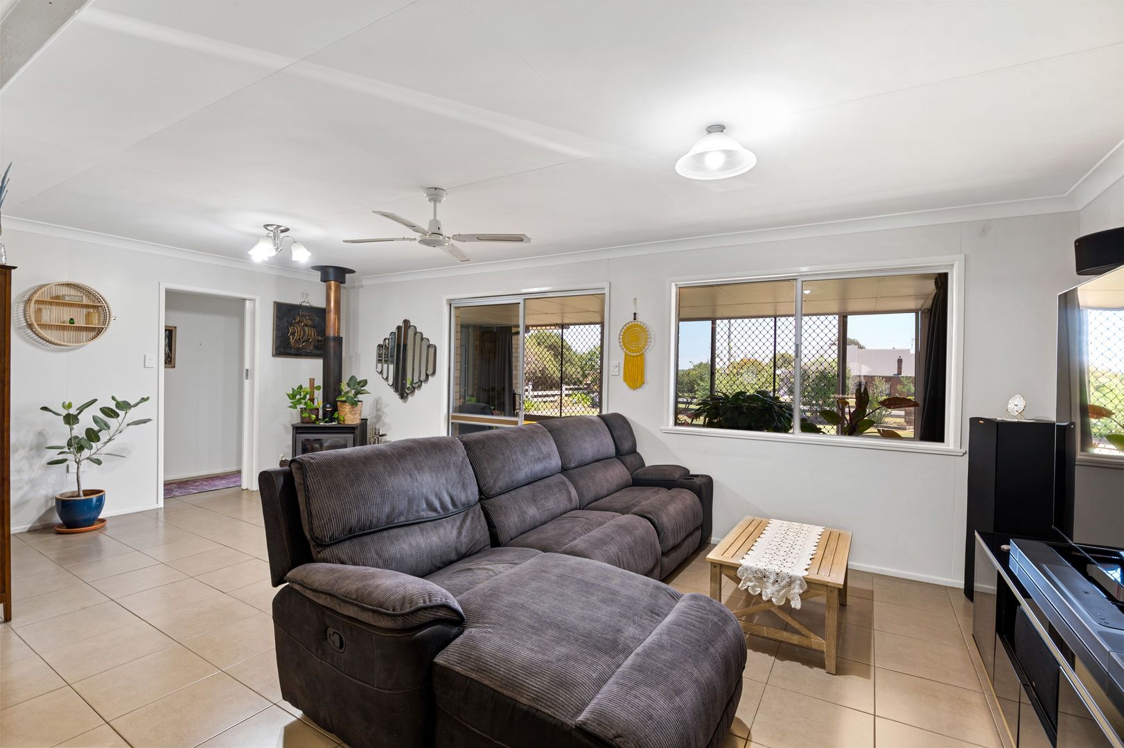 48 Warner St, Rosenthal Heights QLD 4370, Image 2