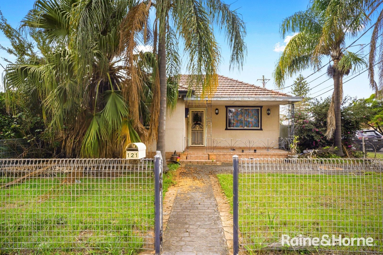 121 Avoca Road, Canley Heights NSW 2166, Image 1