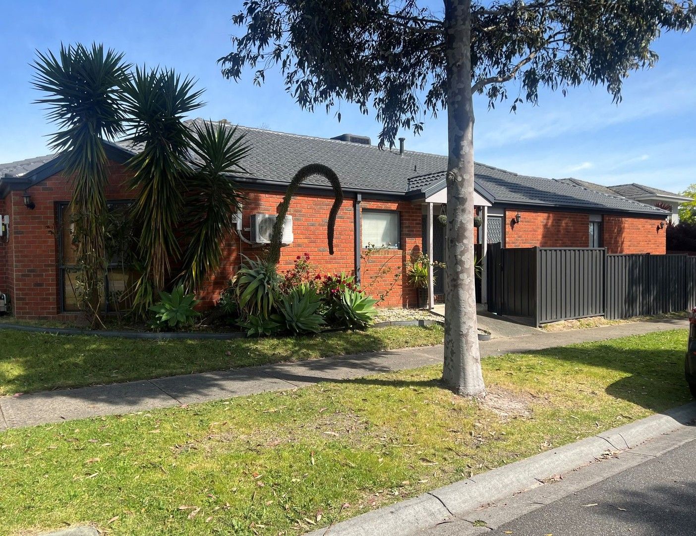 3 bedrooms House in 49 Golden Grove Drive NARRE WARREN SOUTH VIC, 3805