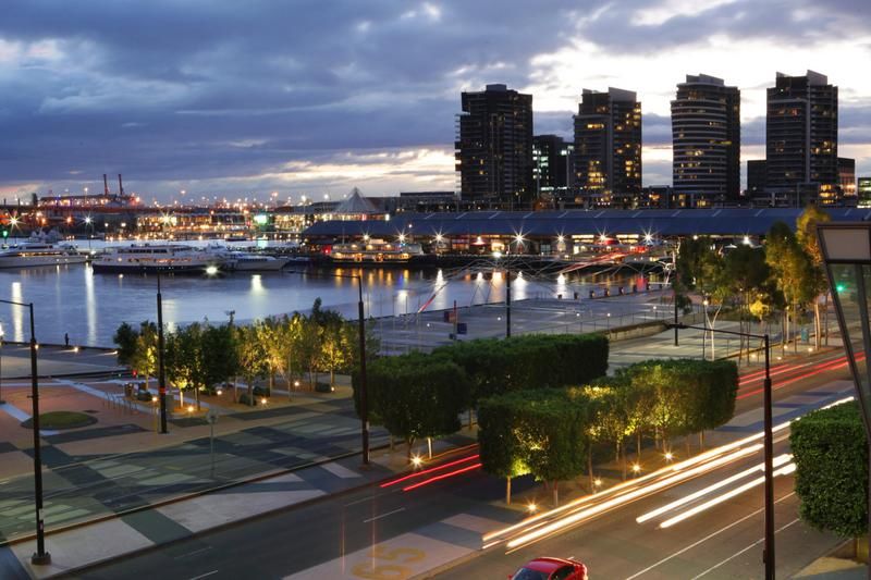 2 bedrooms Apartment / Unit / Flat in 503/100 Harbour Esplanade DOCKLANDS VIC, 3008