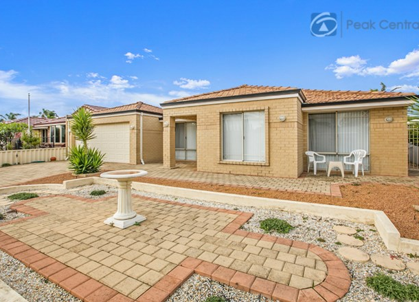 28 St Claire Gardens, Atwell WA 6164