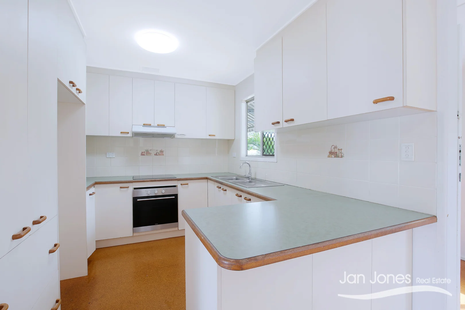 Additional image 7 of 13 Baringa Street, Clontarf QLD 4019