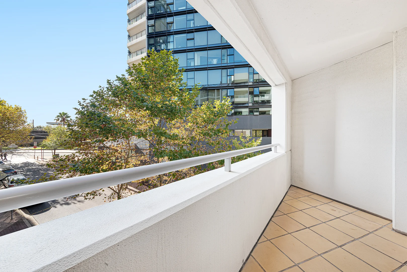 Additional image 3 of 1005/12 Glen Street, Milsons Point NSW 2061
