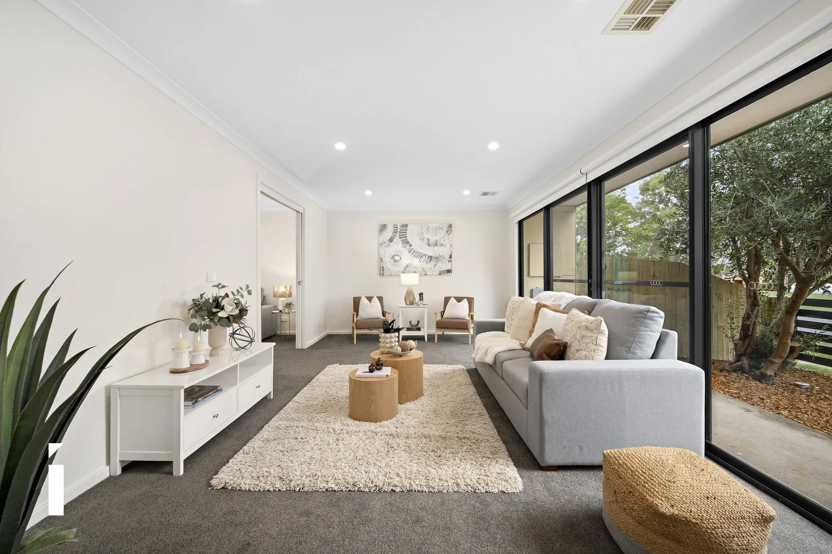 282 Anthony Rolfe Avenue, Gungahlin ACT 2912