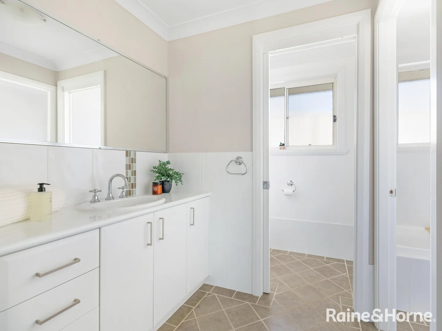 Additional image 13 of 9 O'Reilly Place, Llanarth NSW 2795