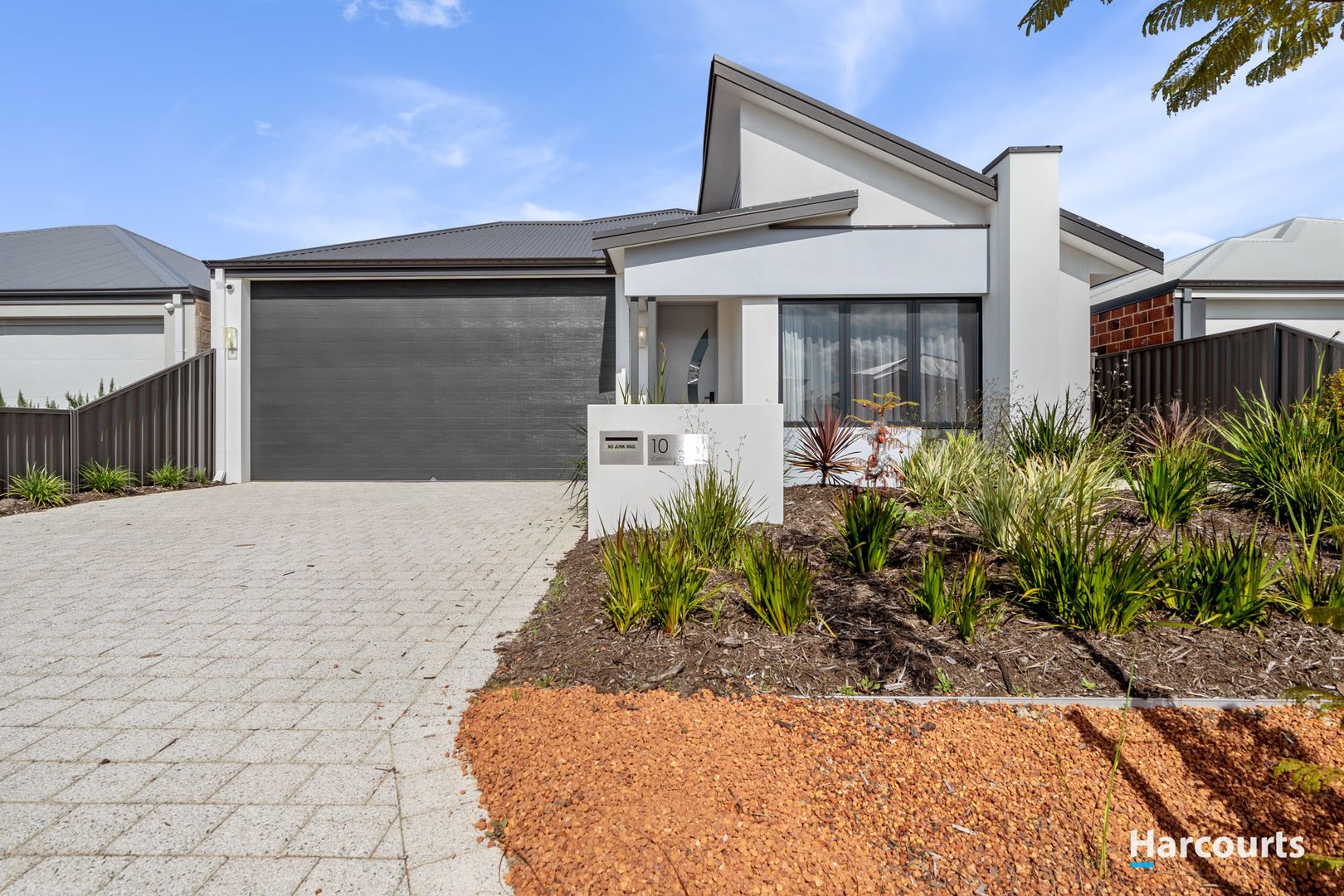 10 Carbunup Close, South Guildford WA 6055, Image 1