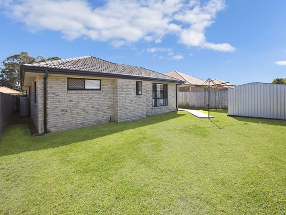 6 Leicester Court, Kippa-Ring QLD 4021