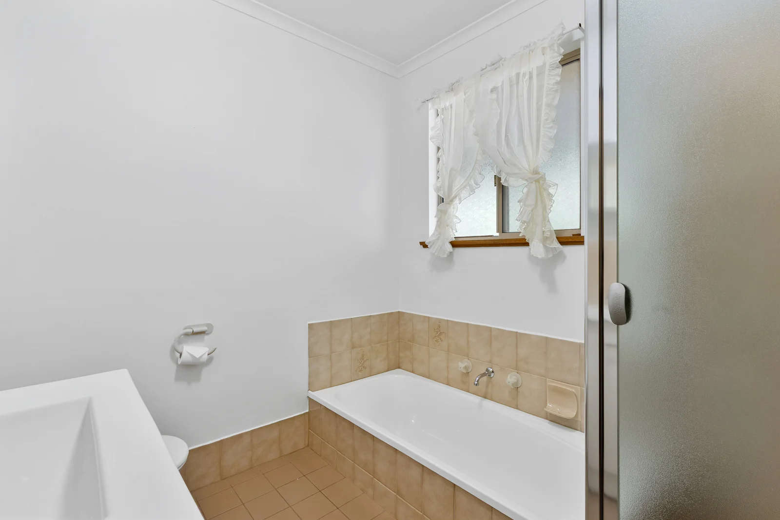 Additional image 4 of 7 David Randall Street, Williamstown SA 5351