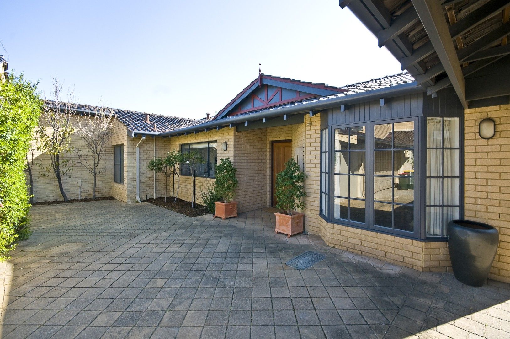 3 bedrooms House in 4B Solomon Street MOSMAN PARK WA, 6012