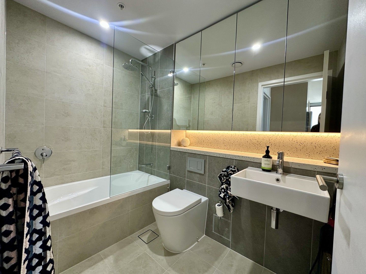 2 bedrooms Apartment / Unit / Flat in 430/1E Themeda Ave TALLAWONG NSW, 2762
