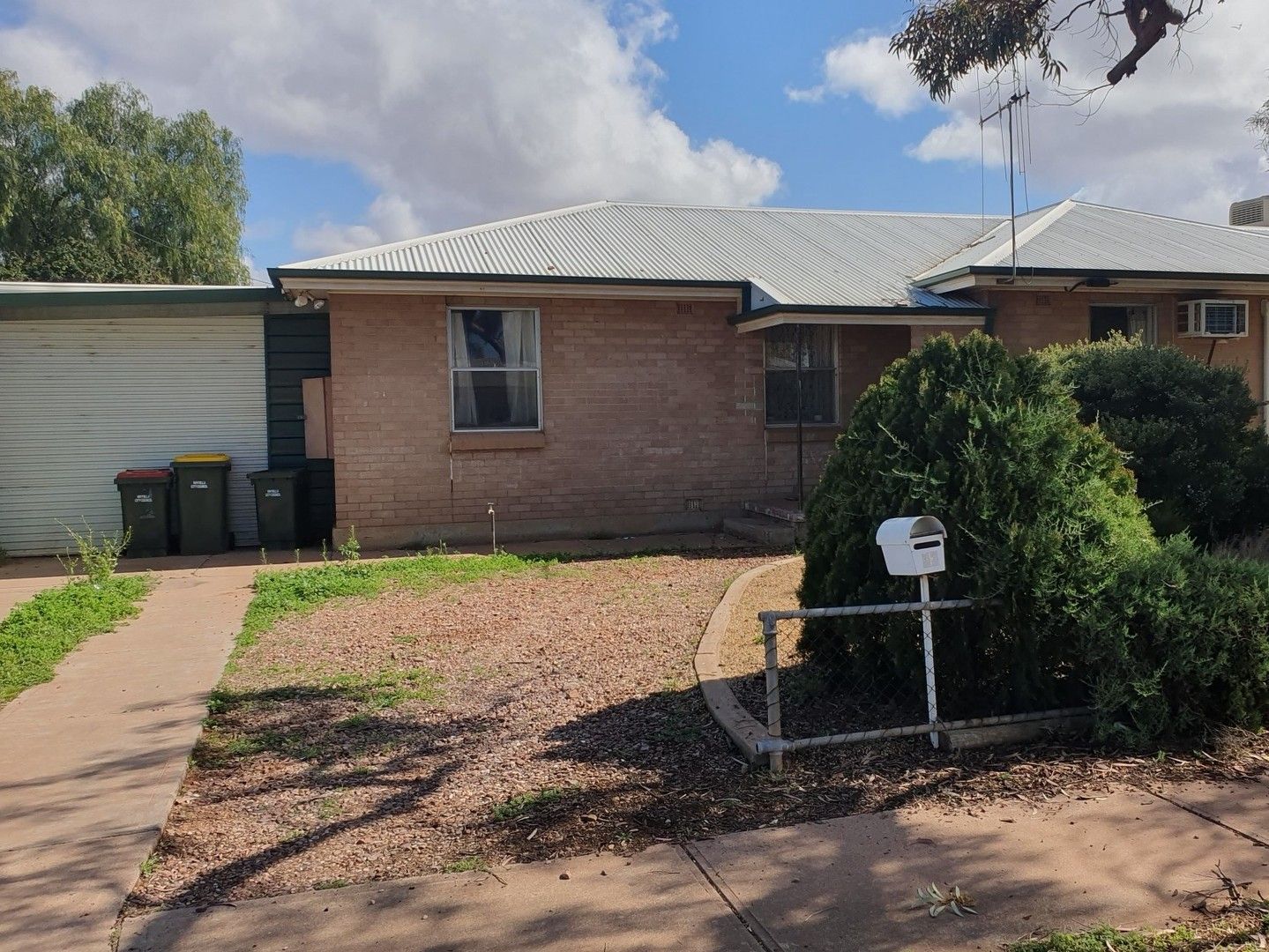 35 HUTCHENS STREET, Whyalla Stuart SA 5608 Domain