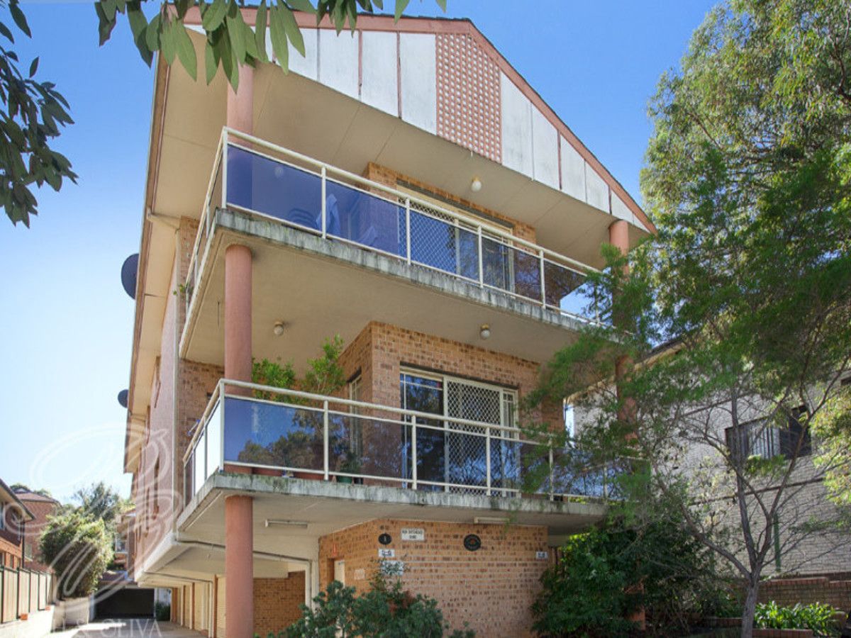 2 bedrooms Apartment / Unit / Flat in 2/1 Queensborough Road CROYDON PARK NSW, 2133