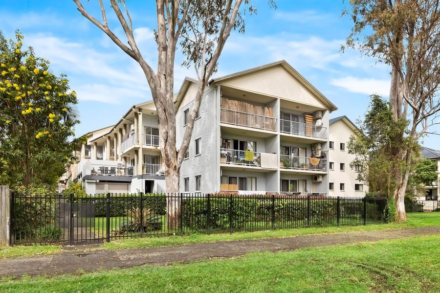 1 bedrooms House in 26 148 High Street SOUTHPORT QLD, 4215