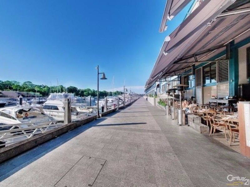 1 bedrooms Apartment / Unit / Flat in 452/6 Cowper Wharf Road WOOLLOOMOOLOO NSW, 2011