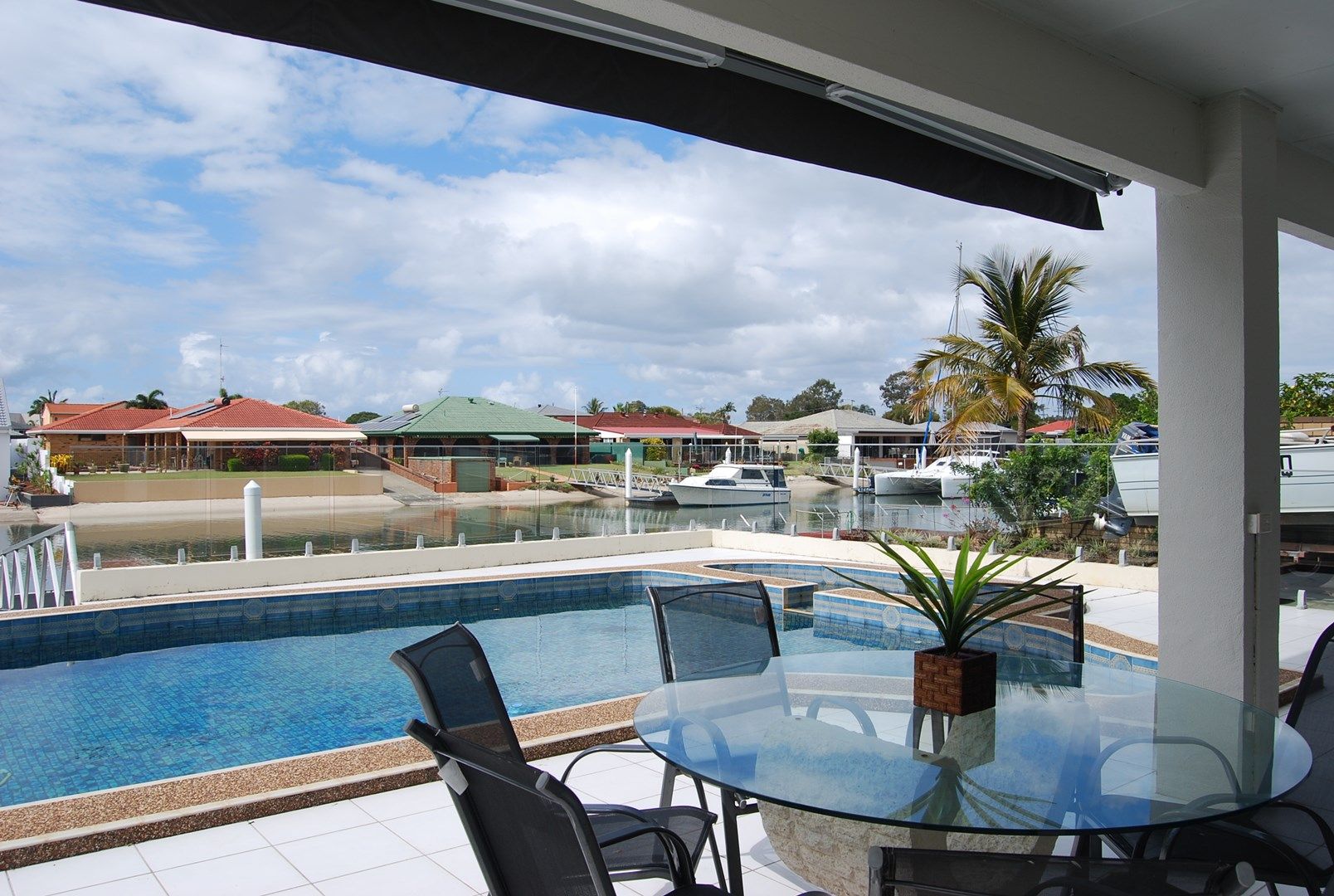 17 Paterson Place, Paradise Point QLD 4216, Image 0