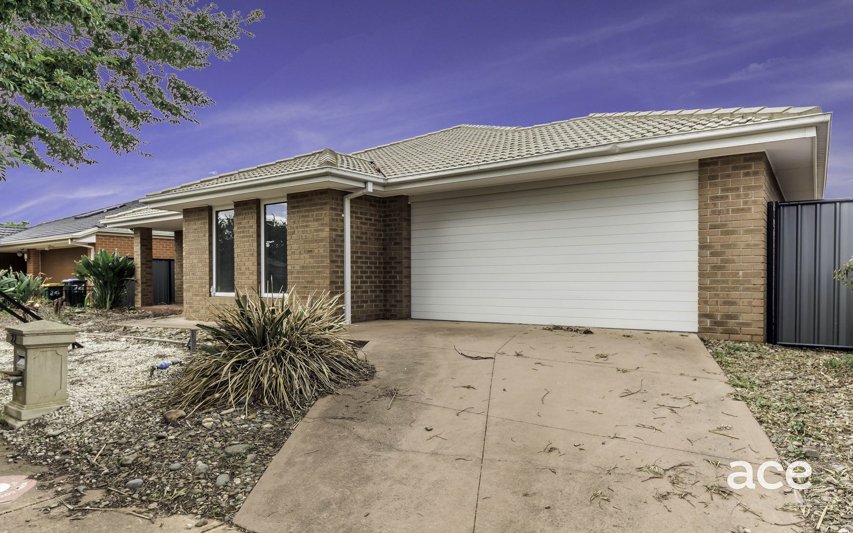 22 Niland Crescent, Point Cook VIC 3030