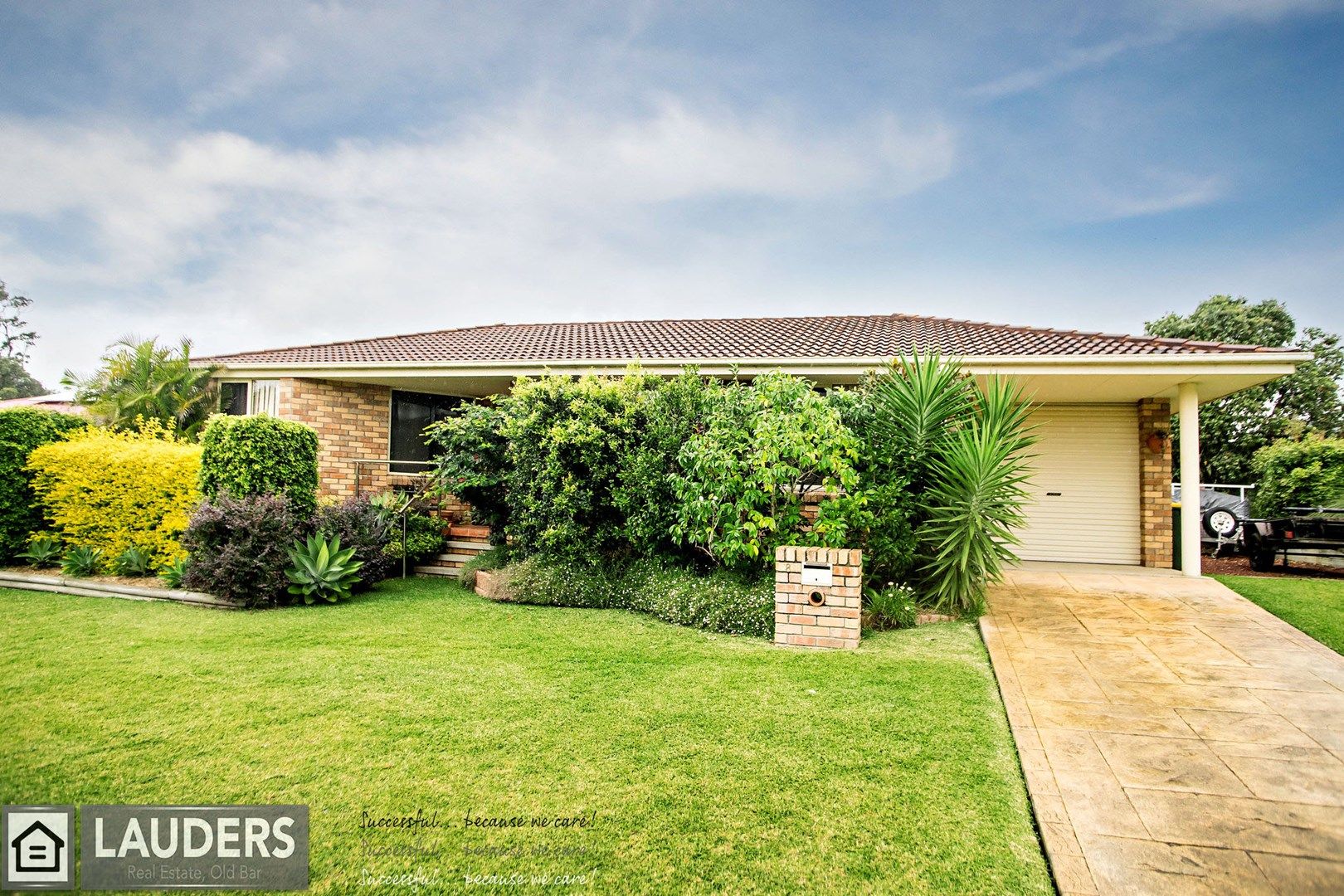 8 Banyula Drive, Old Bar NSW 2430, Image 0