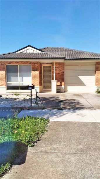 3 bedrooms House in 121 Bethany  Road HOPPERS CROSSING VIC, 3029