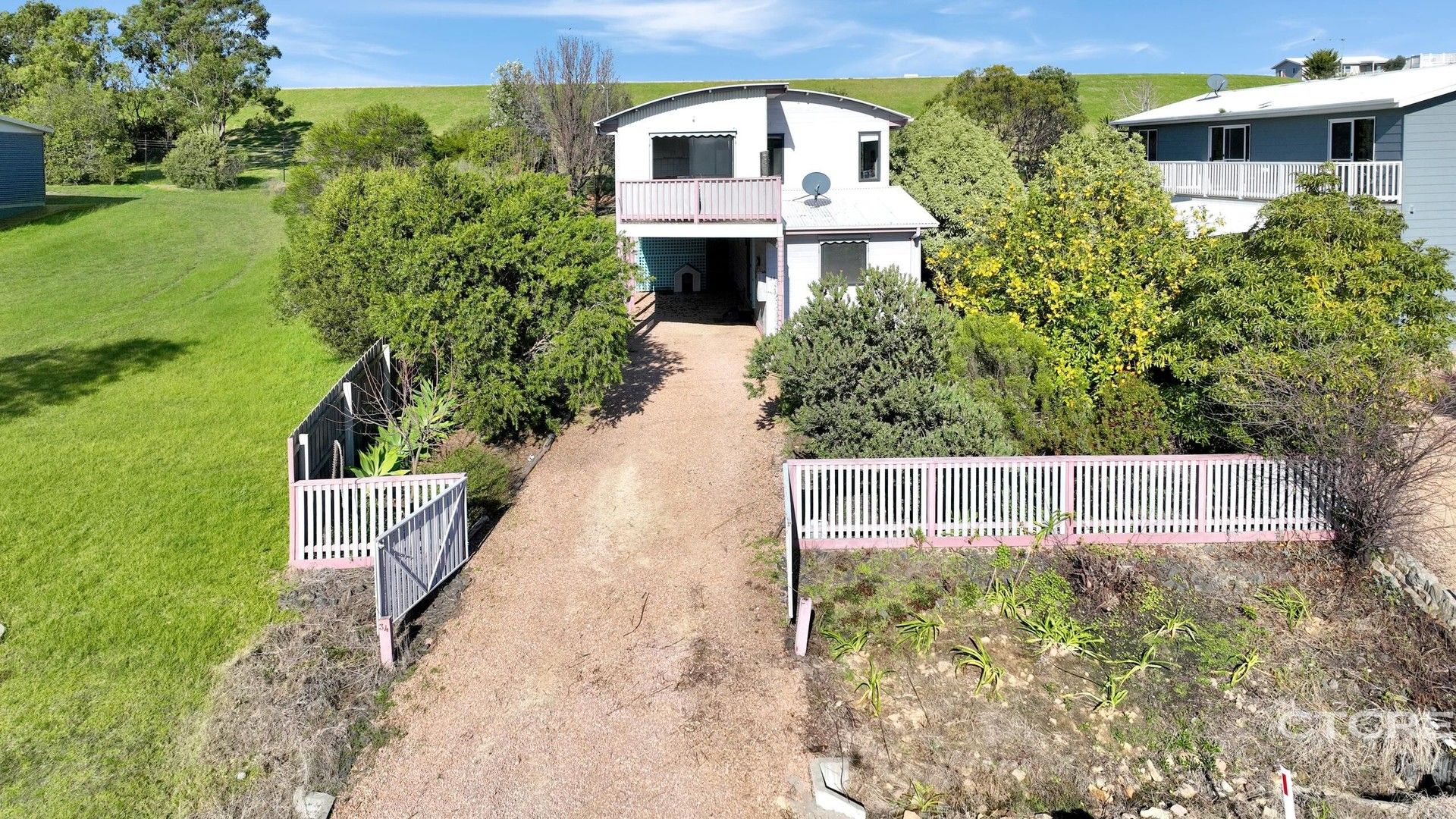 4 bedrooms House in 34 Albatross Road KALIMNA VIC, 3909
