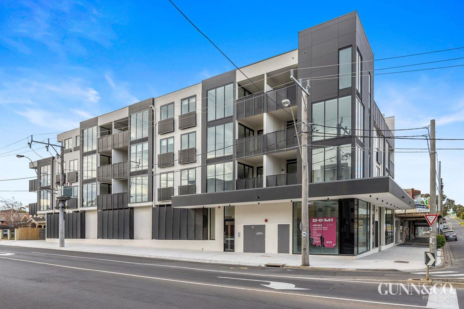 2 bedrooms Apartment / Unit / Flat in 207/222 Buckley Street ESSENDON VIC, 3040