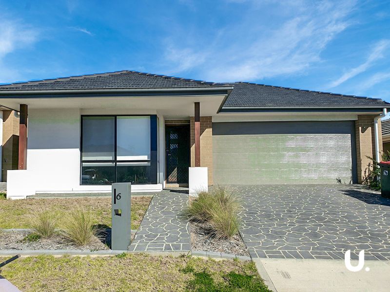 4 bedrooms House in 6 Mannes Road GLEDSWOOD HILLS NSW, 2557