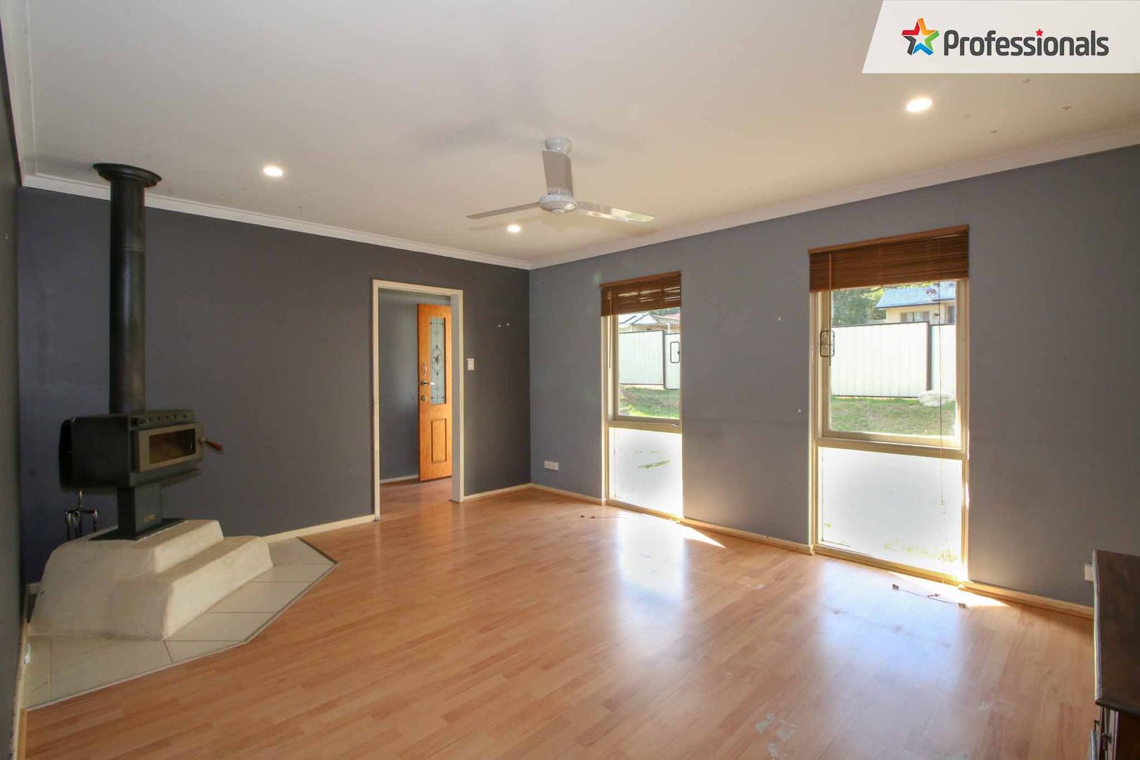 37B Lensham Place, Armadale WA 6112, Image 2