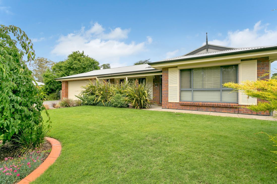 1 Oak Drive, Oakbank SA 5243, Image 1