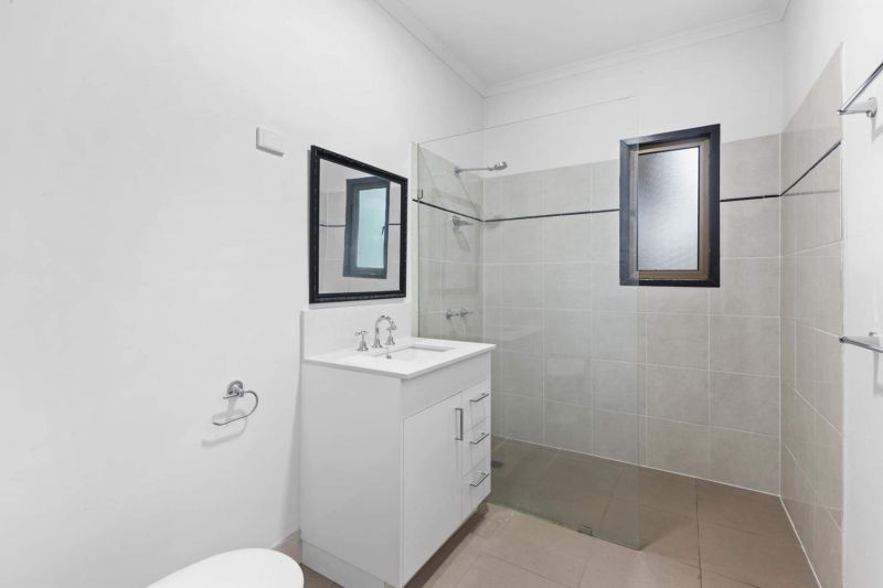 34 Bowen Terrace, The Range QLD 4700, Image 1