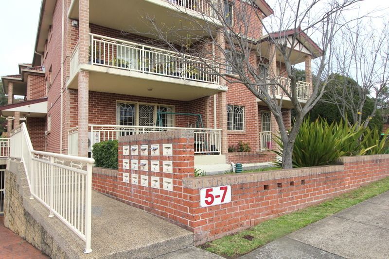 3 bedrooms Apartment / Unit / Flat in 12/5-7 Percival Street PENSHURST NSW, 2222