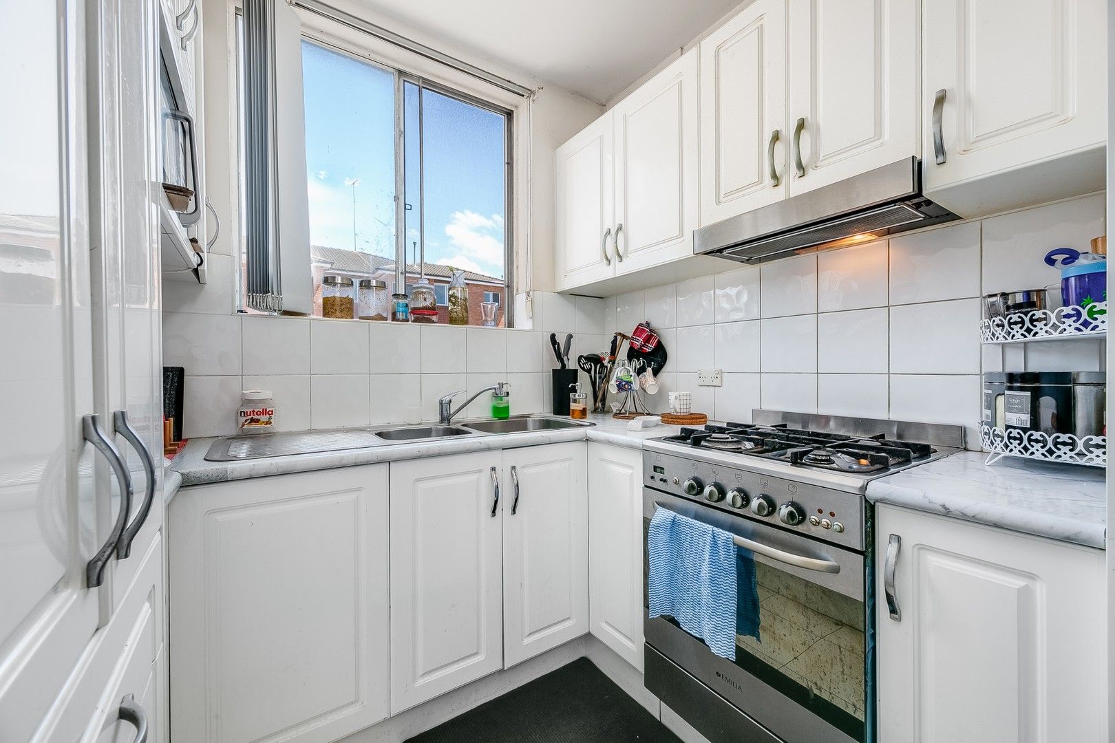 2 bedrooms Apartment / Unit / Flat in 6/18 Barber Ave EASTLAKES NSW, 2018