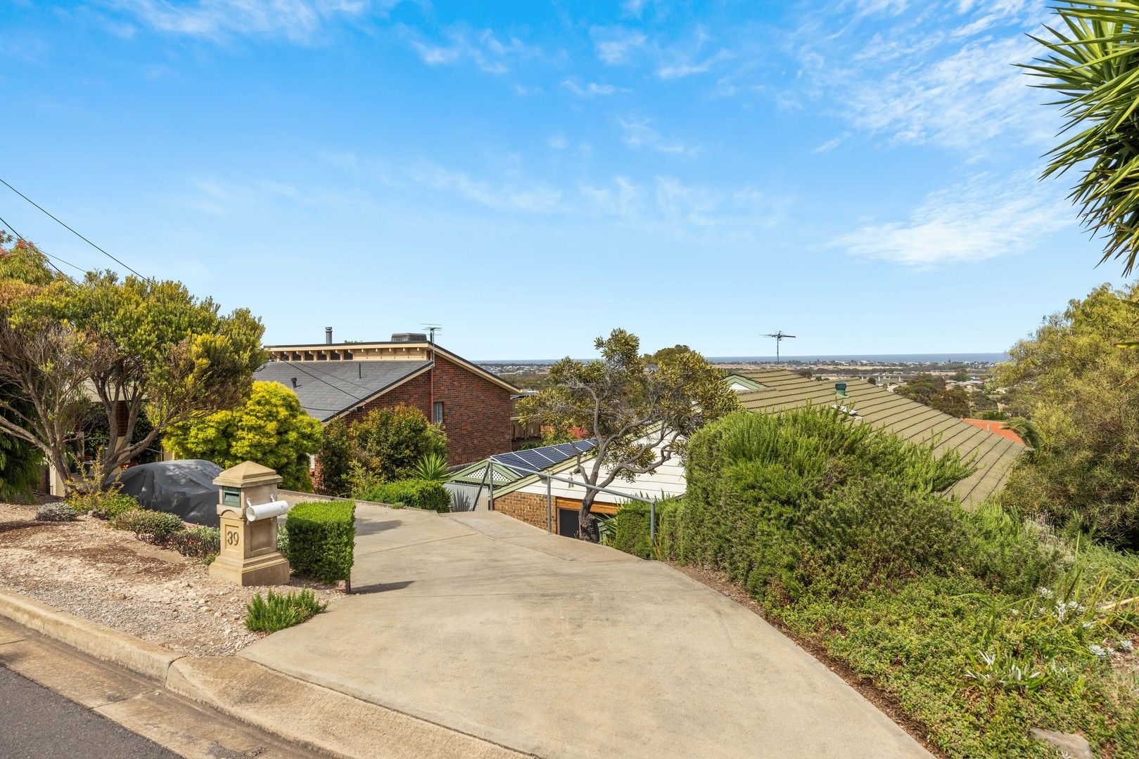 39 Darwendale Street, Huntfield Heights SA 5163, Image 0