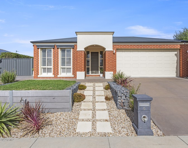 5 Peninsula Drive, Eaglehawk VIC 3556