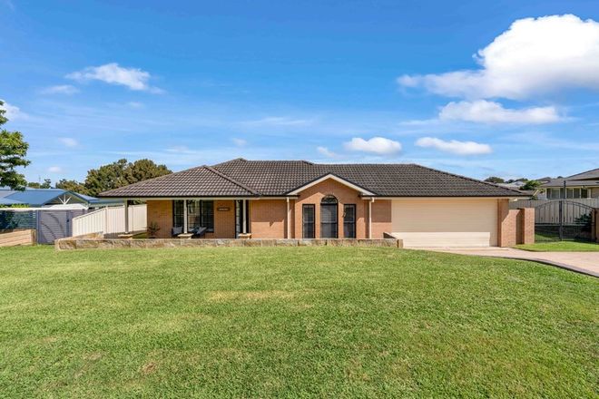Picture of 9 London Avenue, MORPETH NSW 2321