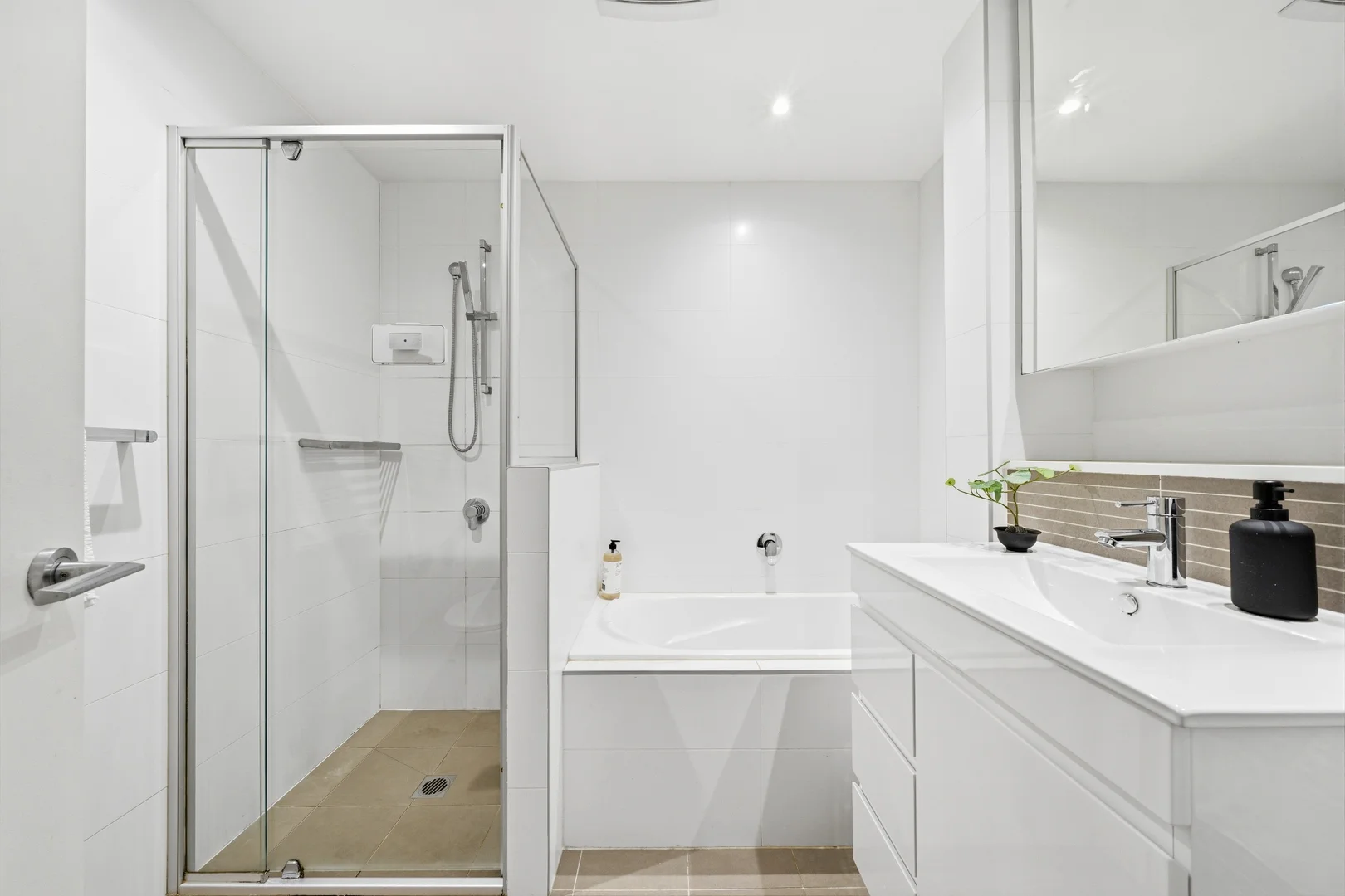 Additional image 14 of 214/4 Baywater Drive, Wentworth Point NSW 2127