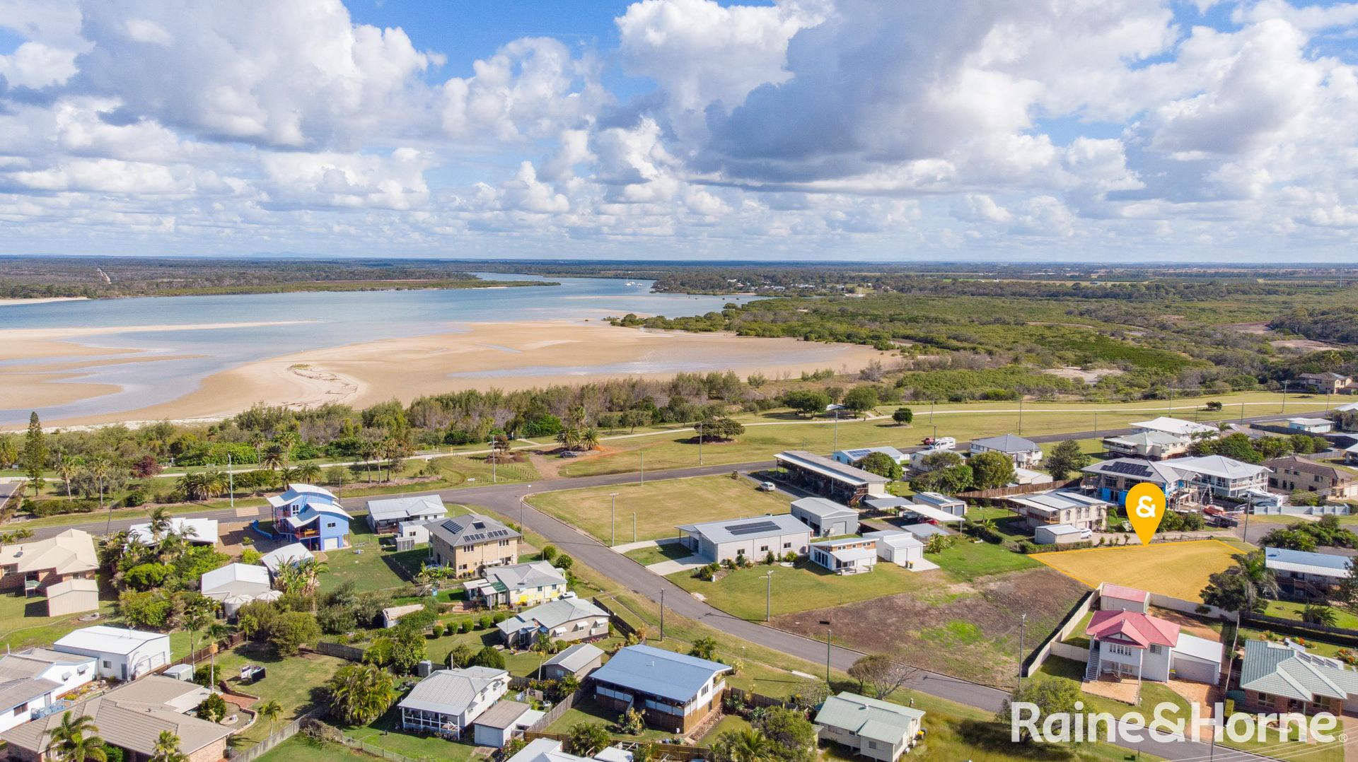 17 Blue Water Drive, Elliott Heads QLD 4670 Domain