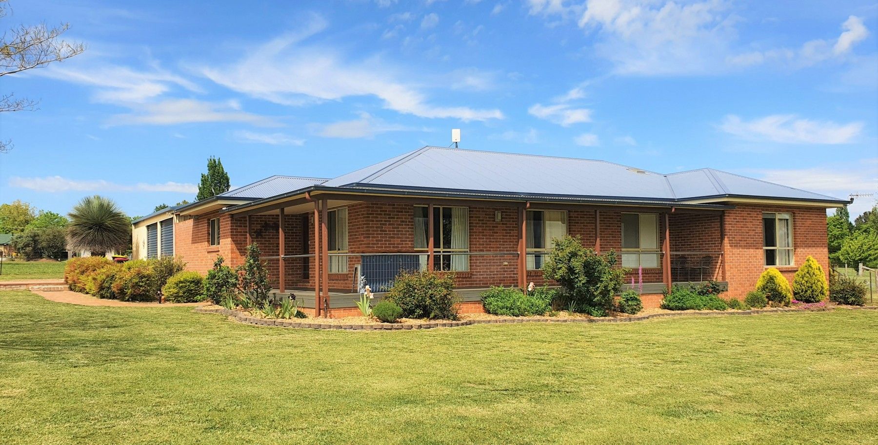 19 Carlisle Close, Glen Innes NSW 2370, Image 0