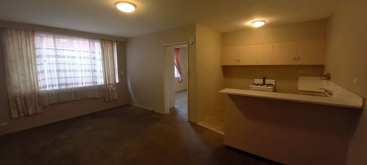 1 bedrooms Apartment / Unit / Flat in 21/437 Ballarat Road SUNSHINE VIC, 3020