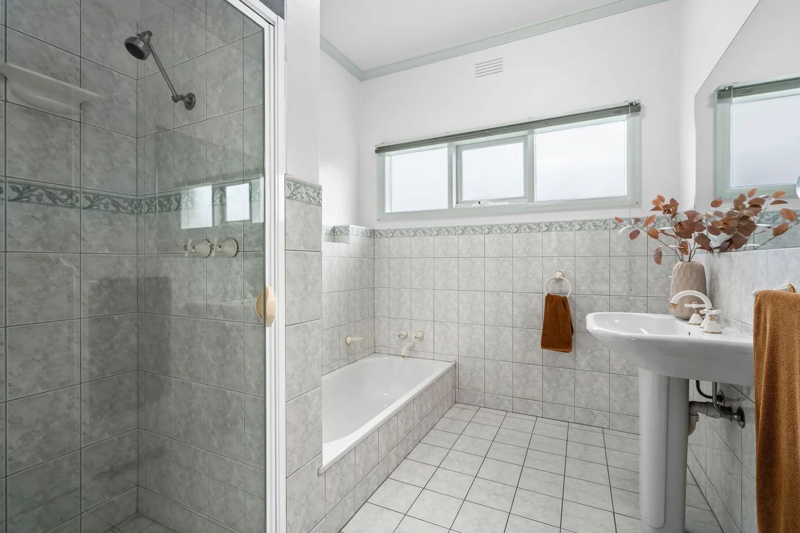 Additional image 14 of 15 Linton Lane, Highton VIC 3216