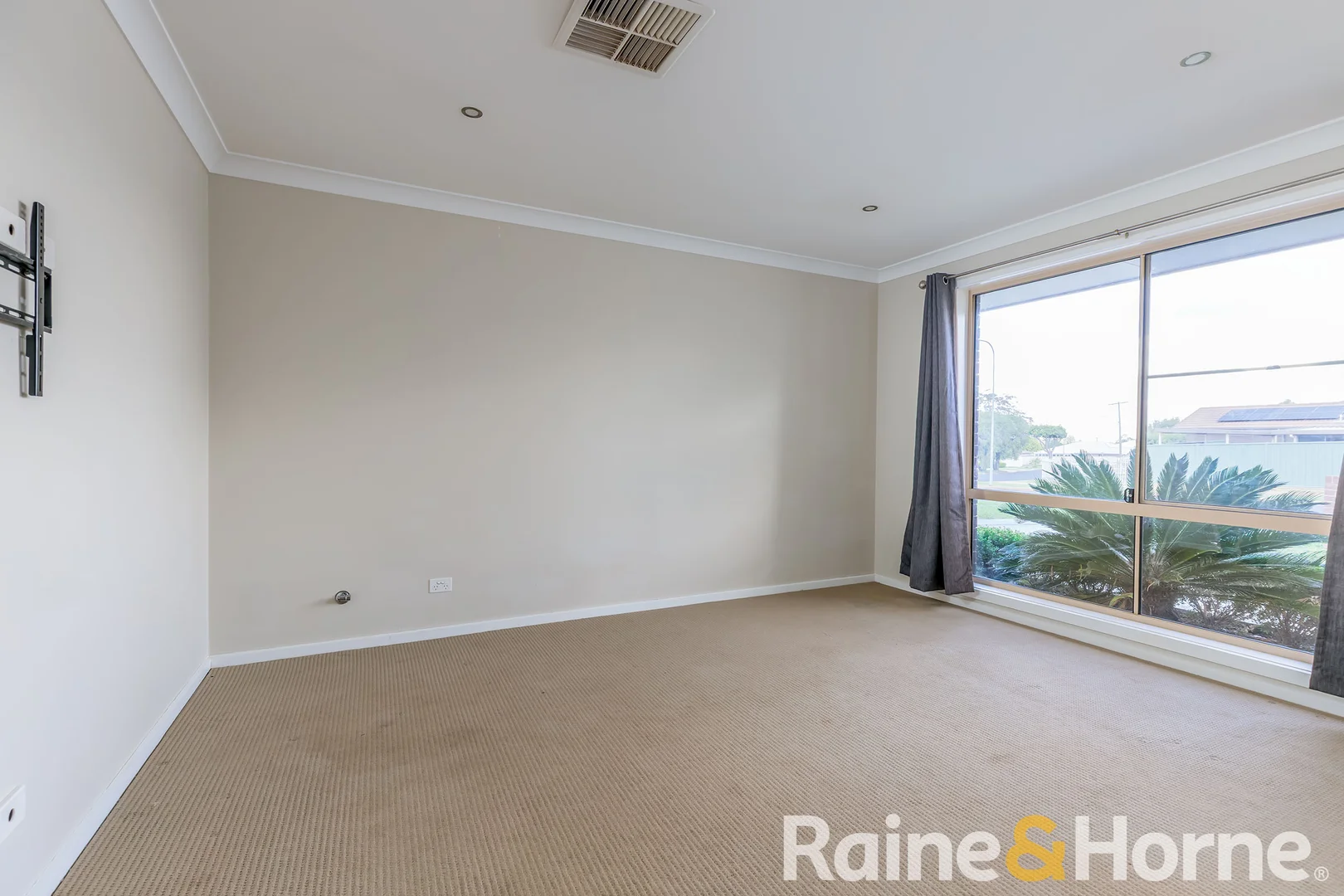 Additional image 3 of 35 Linda Drive, Dubbo NSW 2830