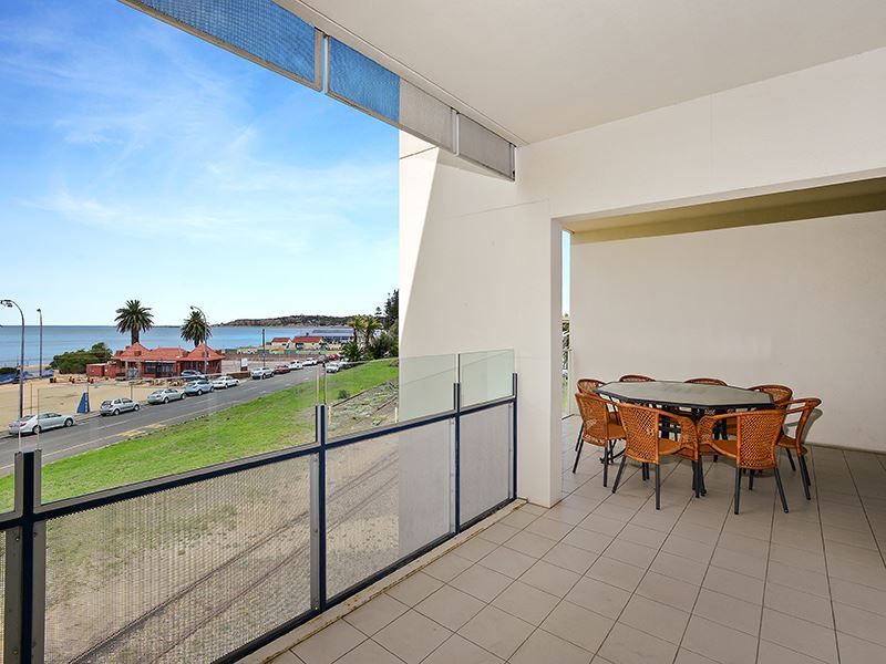 303/162 Hindmarsh Road, Victor Harbor SA 5211, Image 2